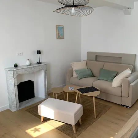 Les Bons Enfants Apartment